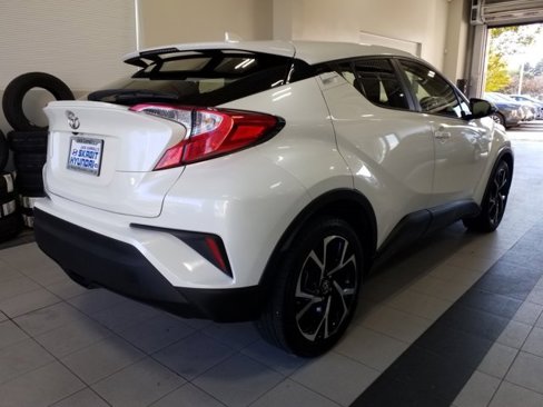 Used 2019 Toyota C-HR XLE image 21