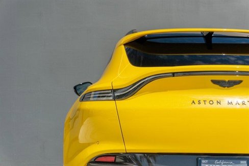 Used 2021 Aston Martin DBX image 43