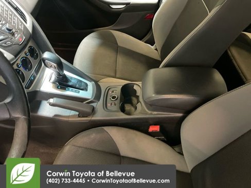 Used 2014 Ford Focus SE w/ SE Winter Package image 16