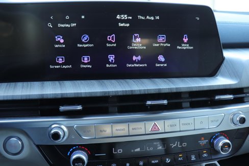 Used 2023 Kia Telluride EX w/ EX Captain's Chair Package image 37