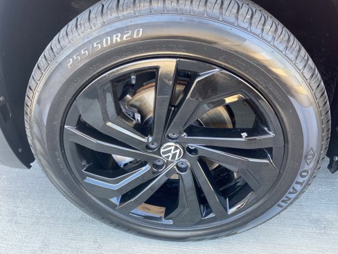 Certified 2022 Volkswagen Atlas SE image 32