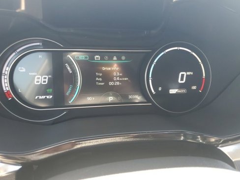 Used 2022 Kia Niro EX image 16