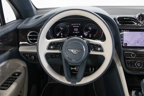 Used 2023 Bentley Bentayga Extended Wheelbase image 26