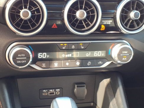 Used 2021 Nissan Sentra SR w/ SR Premium Package image 19