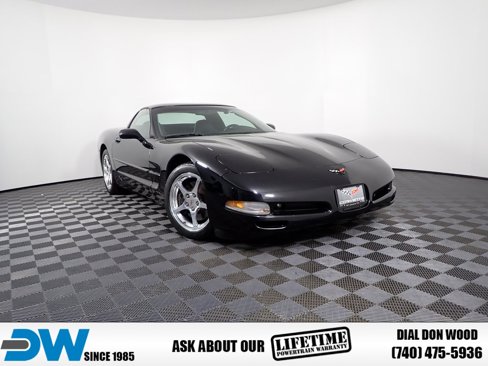 Used 2001 Chevrolet Corvette Coupe w/ Preferred Equipment Group2 image 1
