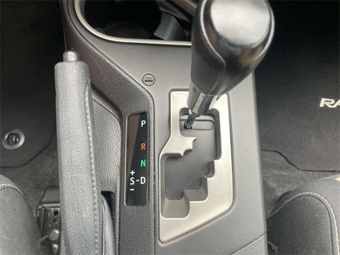 Used 2016 Toyota RAV4 XLE image 25