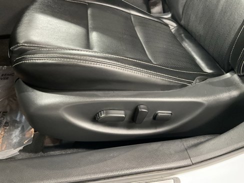 Used 2023 Nissan Maxima SV w/ Floor Mat Group image 33
