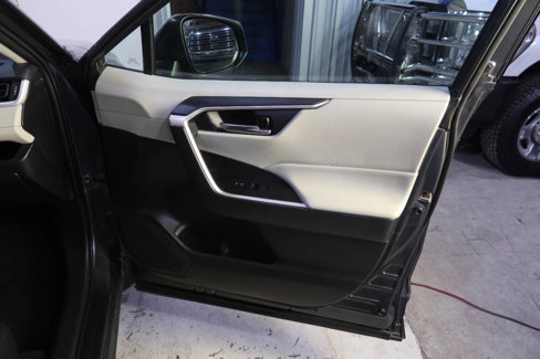 Used 2021 Toyota RAV4 XLE image 29