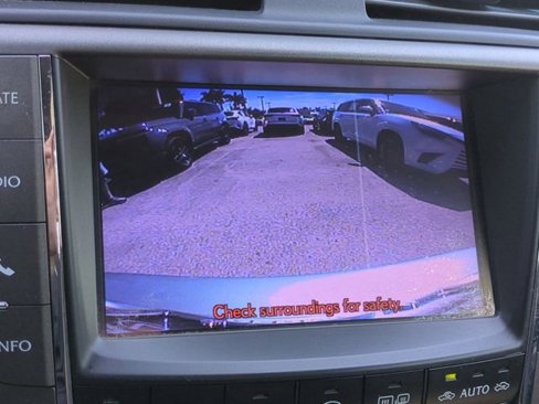 Used 2013 Lexus IS 350C image 18