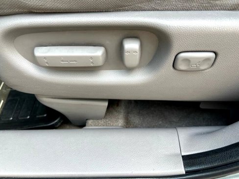 Used 2011 Honda CR-V EX image 16