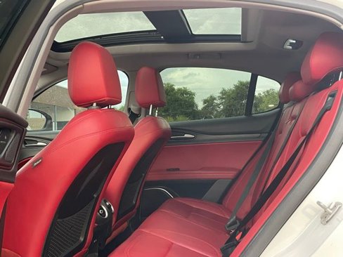 Used 2019 Alfa Romeo Stelvio image 15