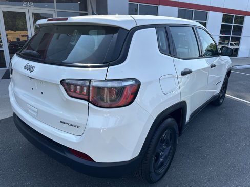 Used 2018 Jeep Compass Sport image 8