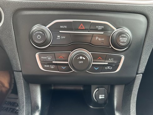 Certified 2023 Dodge Charger SXT image 18