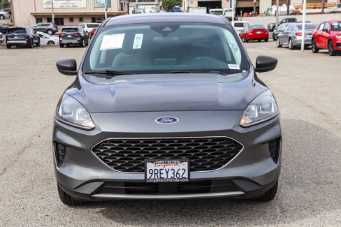 Used 2022 Ford Escape SE image 2