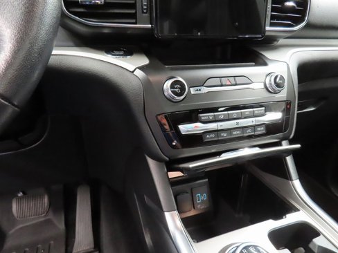 Used 2020 Ford Explorer XLT w/ Equipment Group 202A image 54