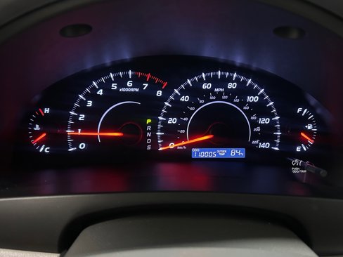 Used 2010 Toyota Camry image 15