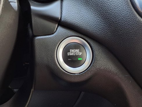Used 2023 Chevrolet Equinox LT image 19