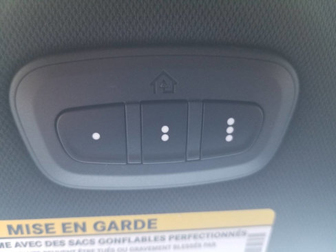 New 2025 Chrysler Pacifica Select image 41