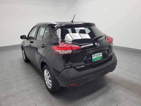 Used 2019 Nissan Kicks S image 5