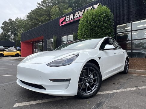Used 2021 Tesla Model 3 Standard Range Plus image 2