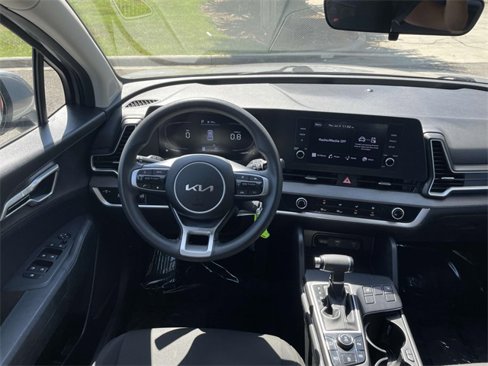 Certified 2023 Kia Sportage LX image 13
