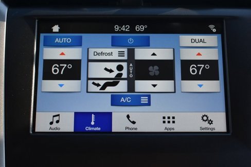 Used 2018 Ford Fusion SE w/ Fusion SE Technology Package image 20