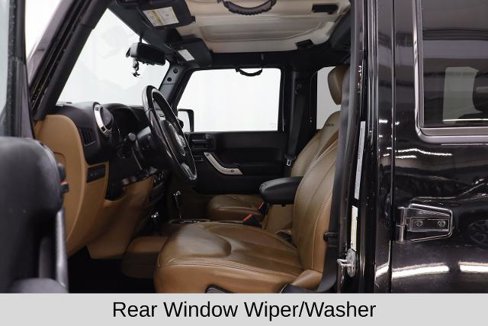 Used 2017 Jeep Wrangler Unlimited Rubicon w/ Connectivity Group image 11