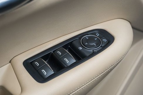 Used 2018 Cadillac XT5 AWD image 39