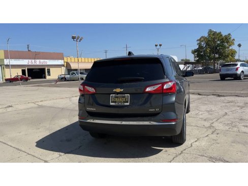 Used 2018 Chevrolet Equinox LT image 2