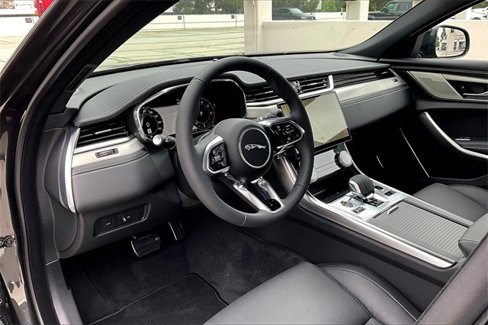 New 2024 Jaguar XF R-Dynamic SE image 5