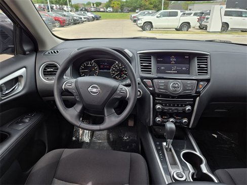 Certified 2020 Nissan Pathfinder SV image 13