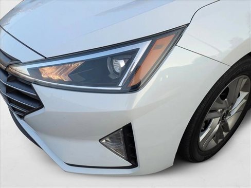 Used 2020 Hyundai Elantra SEL w/ Cargo Package (C1) image 9