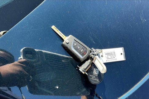 Used 2019 Toyota Camry SE image 12