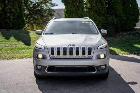 Used 2016 Jeep Cherokee Limited image 2