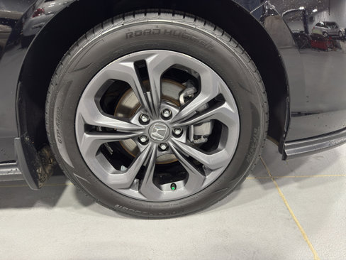 Used 2023 Honda Accord EX image 15