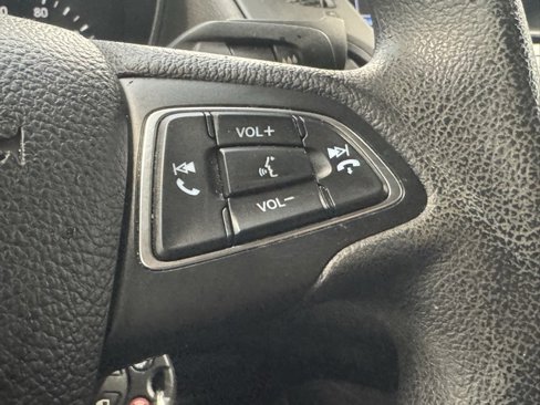 Used 2017 Ford Focus SE image 17