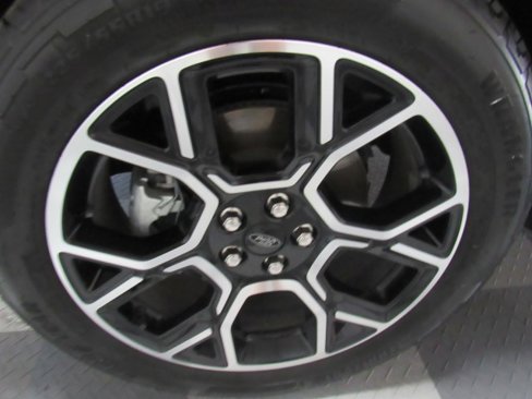 Used 2025 Ford Maverick Lariat image 10