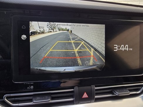 Used 2022 Kia Niro EX image 53