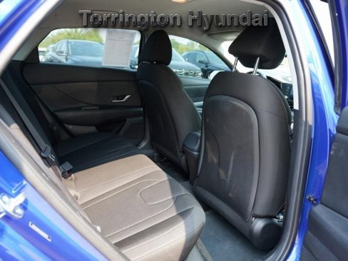Used 2022 Hyundai Elantra SEL w/ Cargo Package image 11