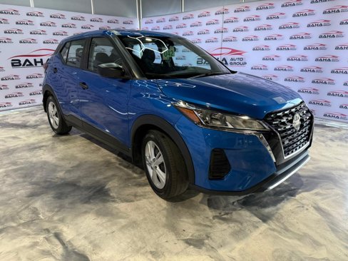 Used 2021 Nissan Kicks S image 2