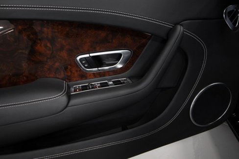 Used 2017 Bentley Continental GT image 33