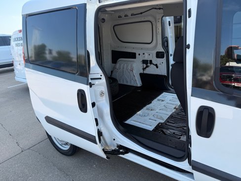 Used 2016 RAM ProMaster City Tradesman image 12
