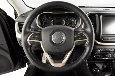 Used 2015 Jeep Cherokee Latitude w/ Comfort/Convenience Group image 13