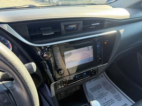 Used 2018 Toyota Corolla L image 27