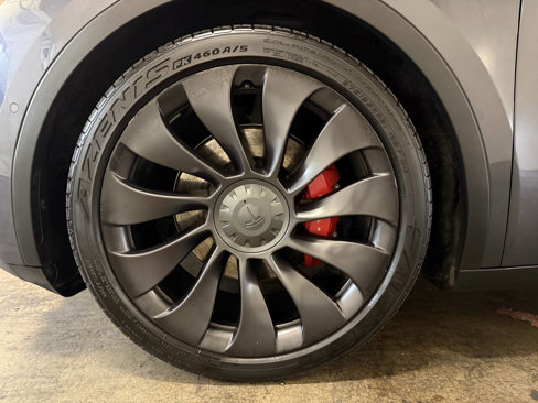 Used 2020 Tesla Model Y Performance image 32