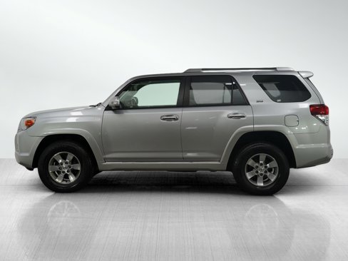 Used 2011 Toyota 4Runner SR5 image 2