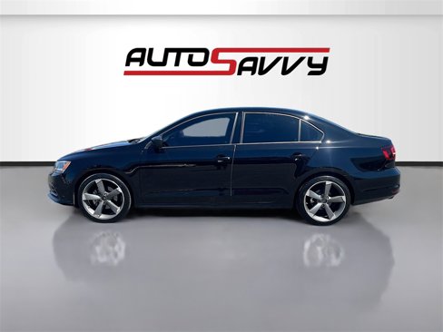 Used 2016 Volkswagen Jetta S image 4