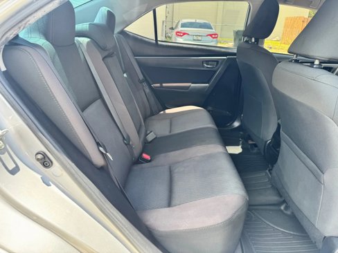 Used 2019 Toyota Corolla LE image 17
