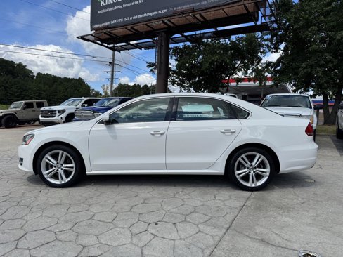 Used 2015 Volkswagen Passat TDI SE image 10