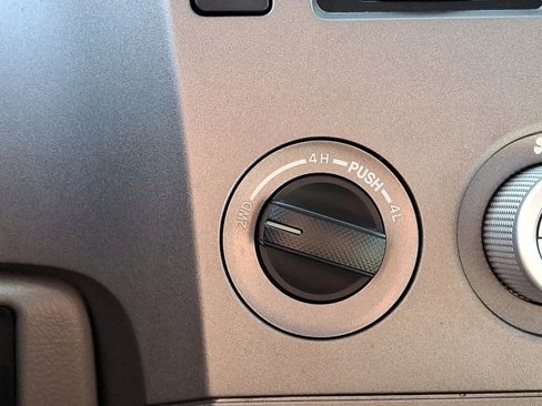 Used 2010 Toyota Tundra Limited image 26